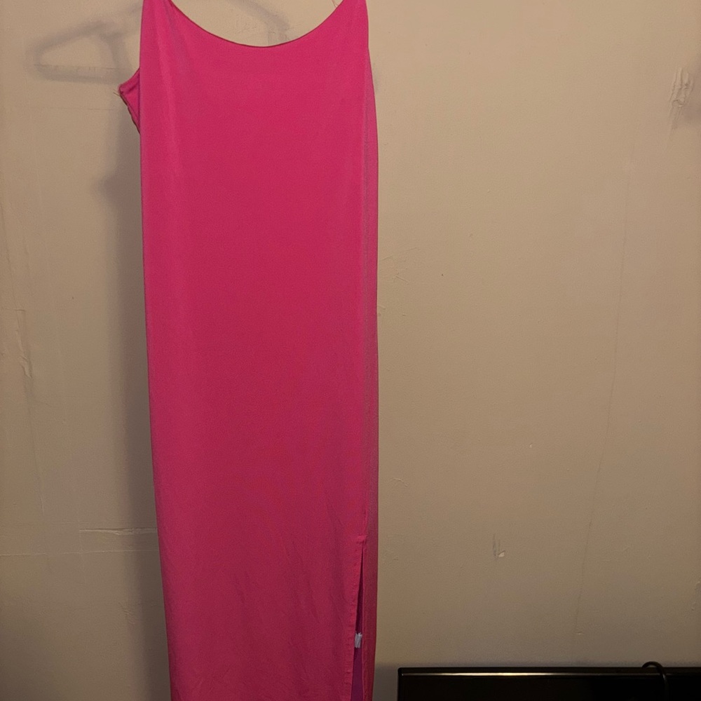 Elegant Pink Sleeveless Dress
